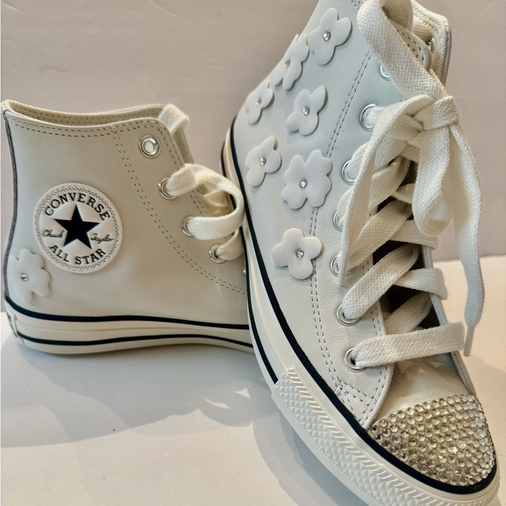 Custom White High-Top Leather Converse - Picture 9 of 9